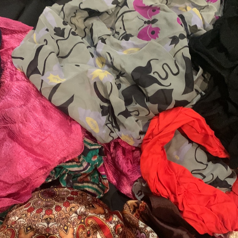 Vintage scarfs (9) - Picture 4 of 9